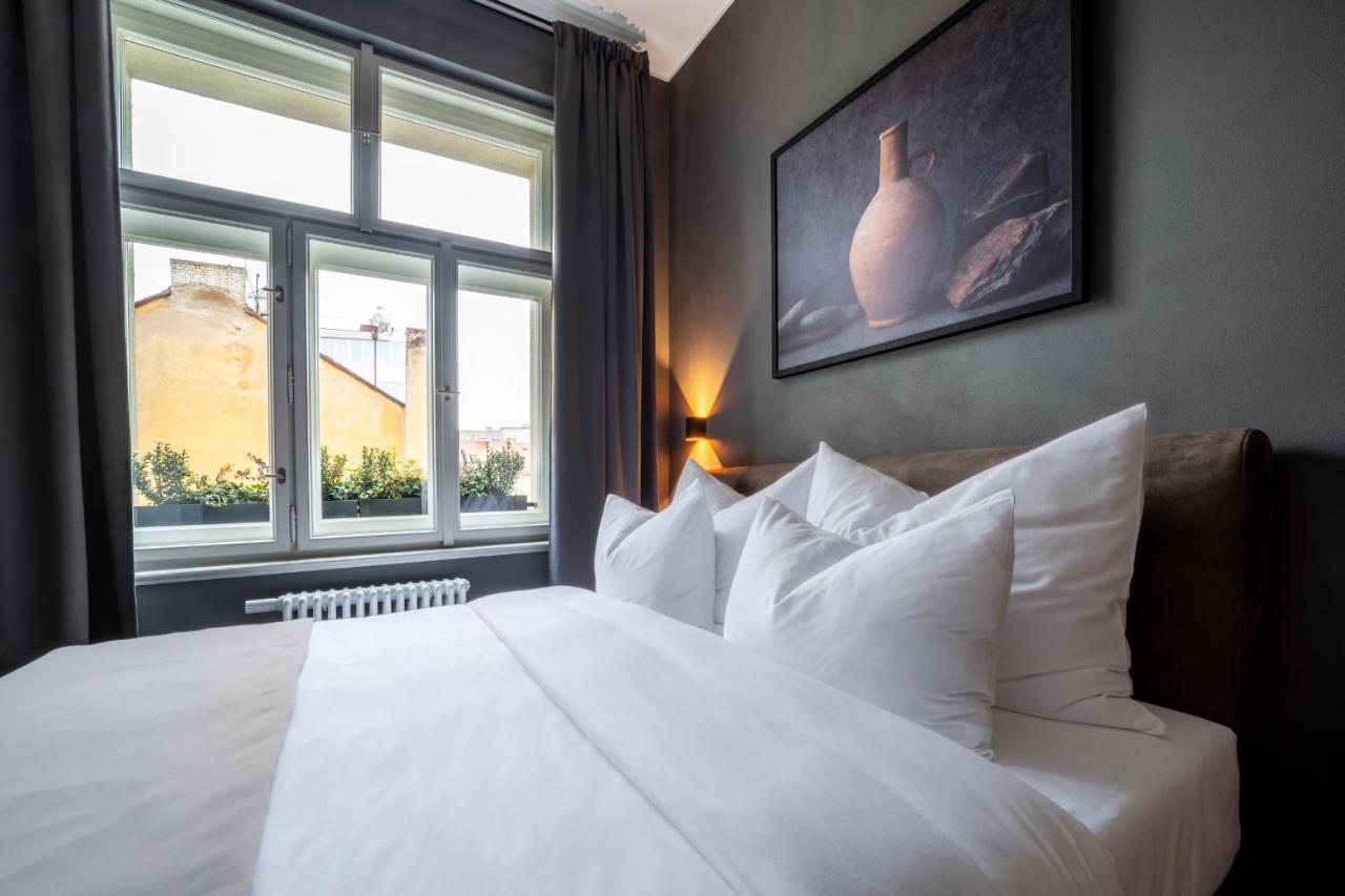 The Viaduct - Suites & More Praha Bagian luar foto
