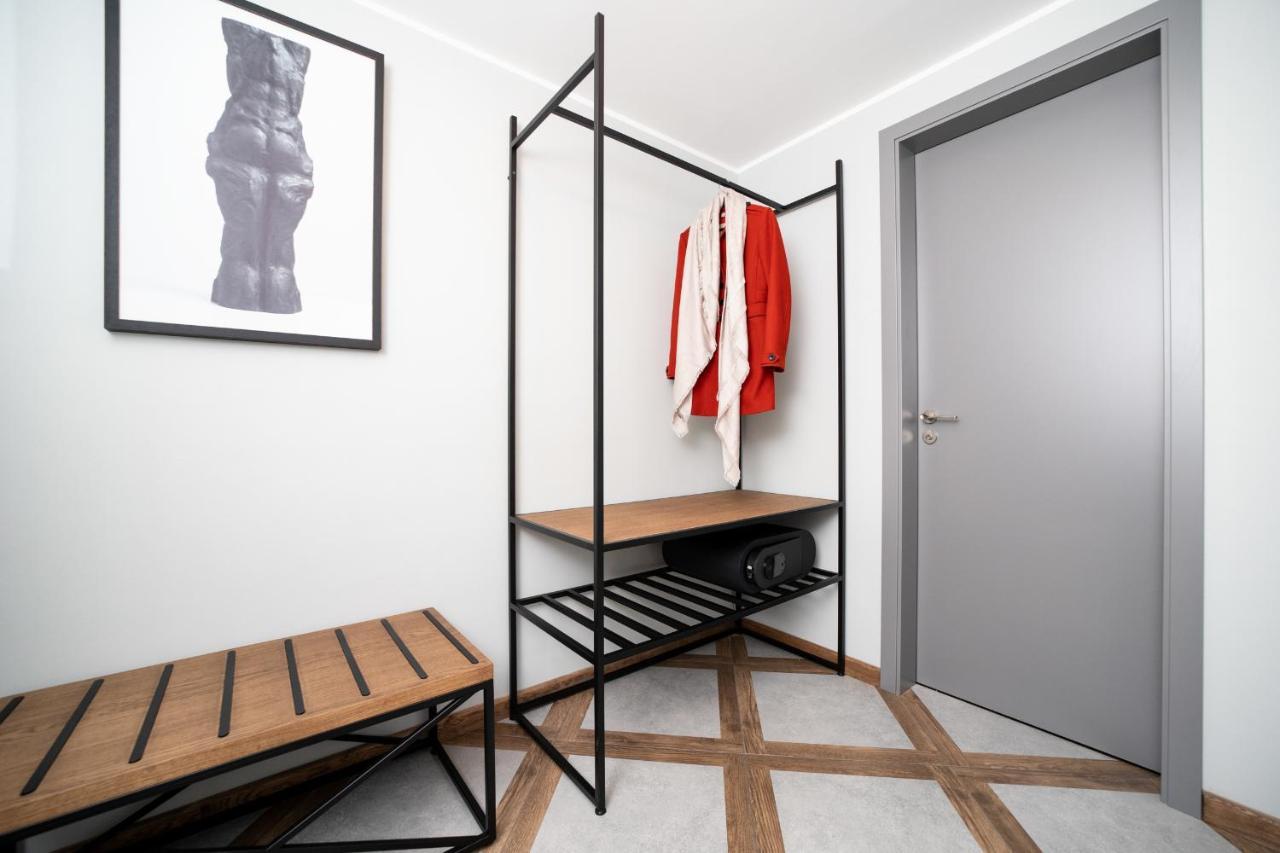 The Viaduct - Suites & More Praha Bagian luar foto